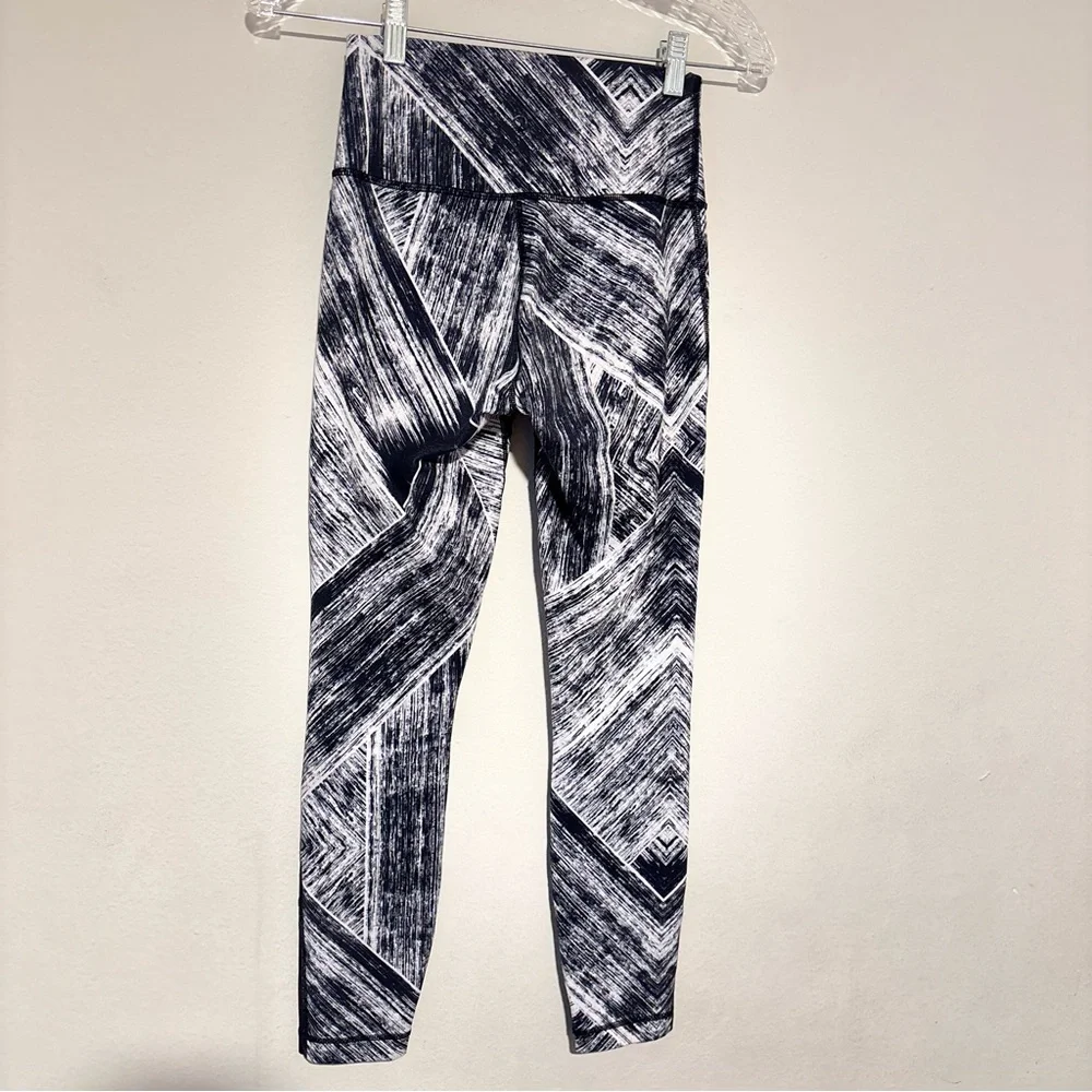 lululemon athletica Black and Gray Geometric Leggings